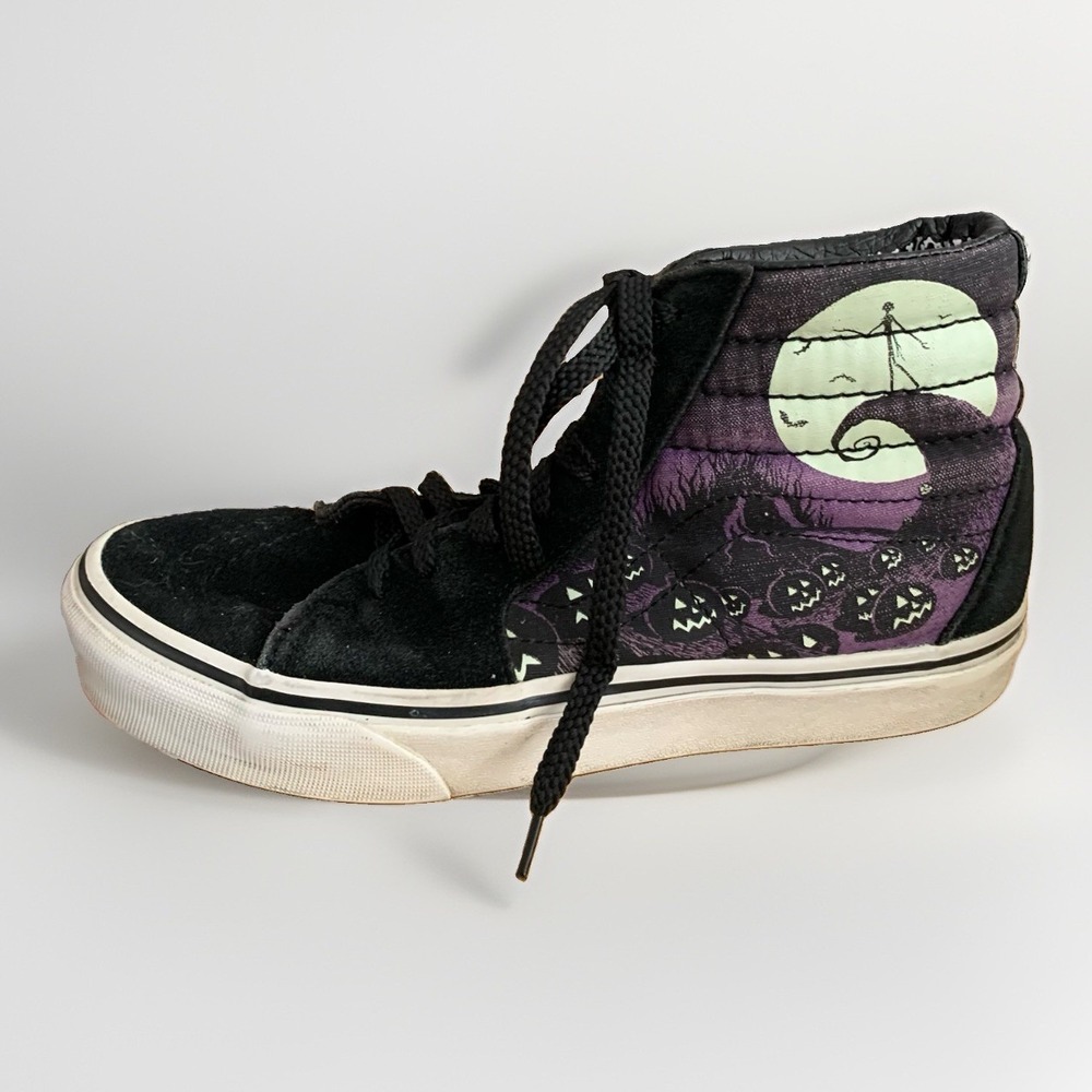The Nightmare Before Christmas Vans Sk8